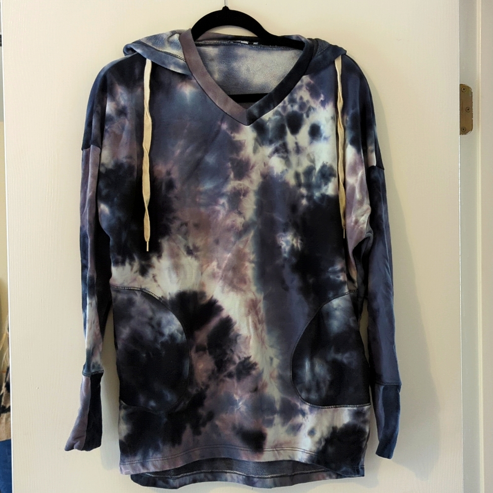 White birch tie die hoodie